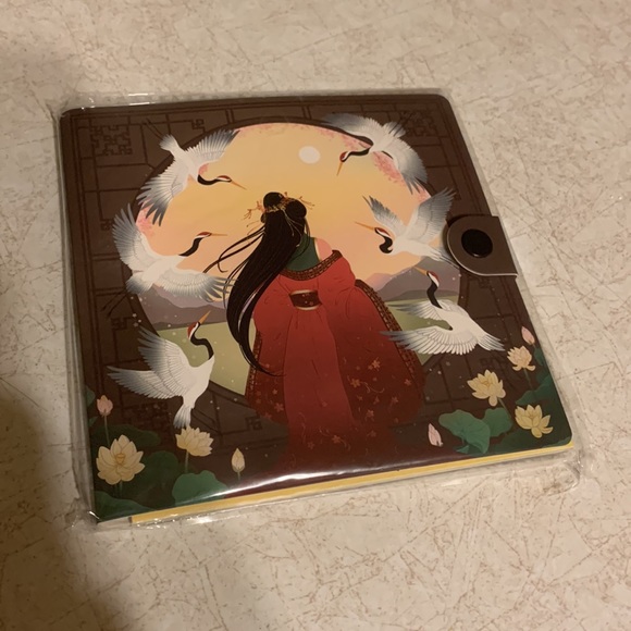 Six Crimson Cranes Bookish Bundle - Picture 4 of 5